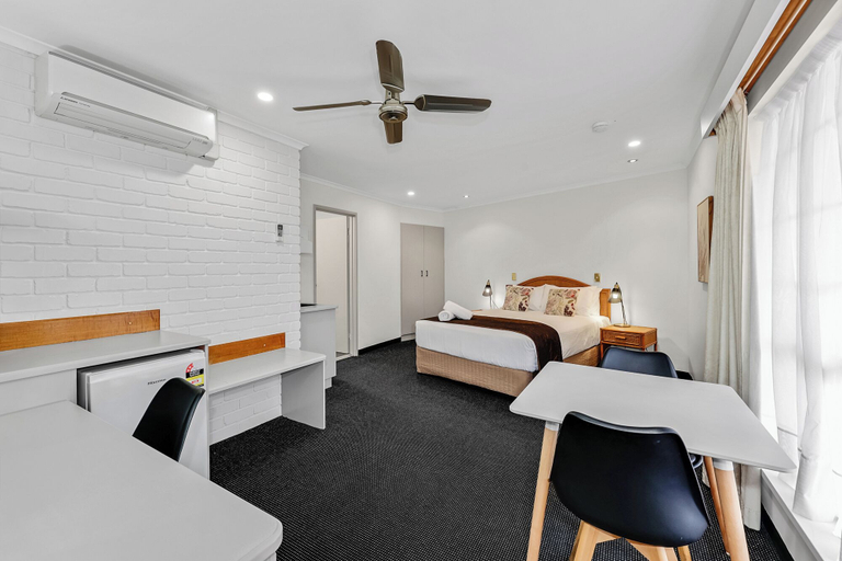Bedroom 13