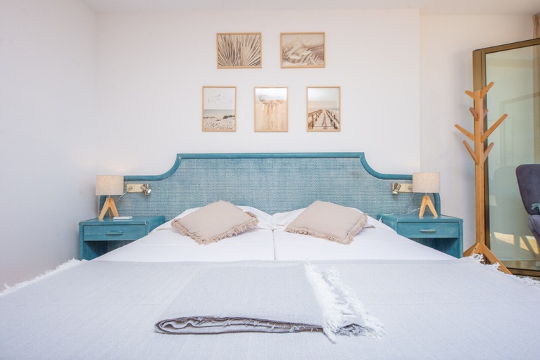 Room 2, Perleta - Apartment In Cala Rajada. Free Wifi, Baleares