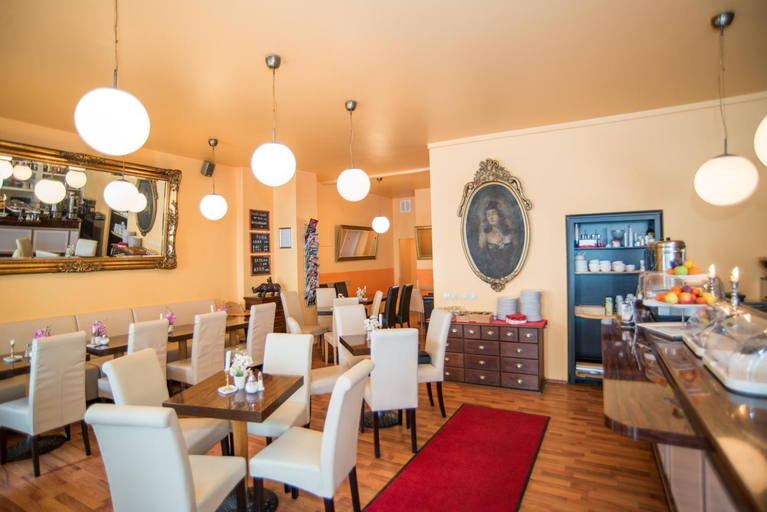 Food & Drinks 5, Pension Guesthouse Berlin, Berlin