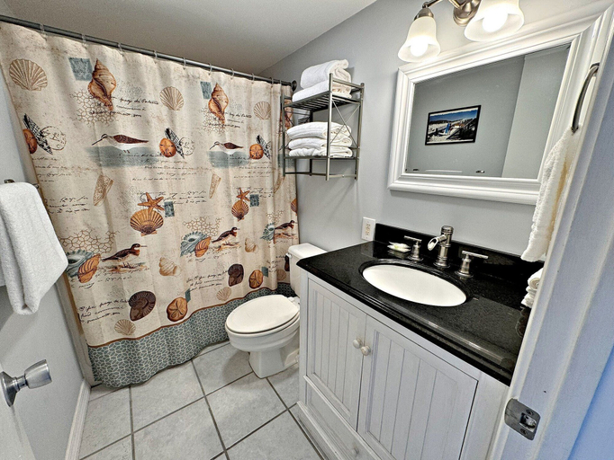 Bathroom 3, Gulf Shores Plantation IV, Baldwin