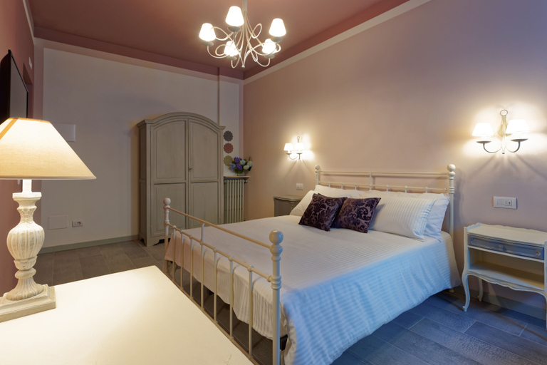 Bedroom 3, White Ribbon, Milano