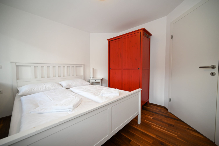 Room 2, Residence Alpin TOP 3 - Kaprun Incl Summer Card, Zell am See