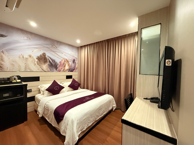 Bedroom 19