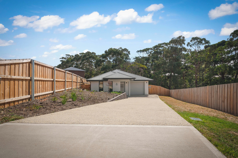 Exterior & Views 2, Gorgeous 4 Bedroom House - Blackmans Bay, Kingborough