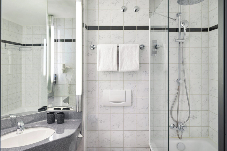 Bathroom 5, NYX Hotel Berlin Köpenick by Leonardo Hotels, Berlin