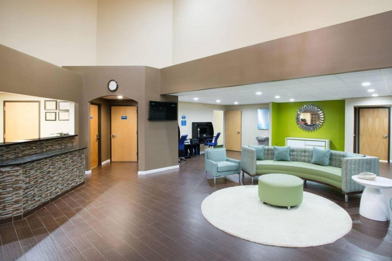 Public Area 3, Days Inn & Suites by Wyndham Cherry Hill, Camden
