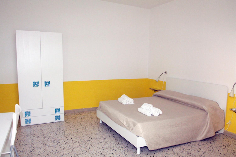 Others 2, Rooms Plaza, Salerno
