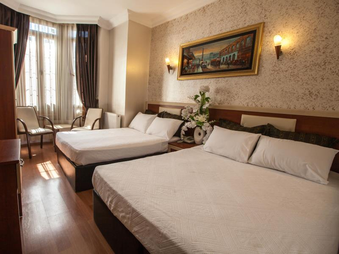 Bedroom 4, Grand Hotel Palmiye, Beyoğlu