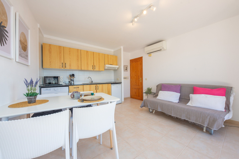 Interior 3, Perleta - Apartment In Cala Rajada. Free Wifi, Baleares