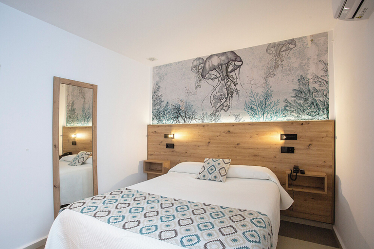 Bedroom 3, Hotel Playa Sol, Baleares