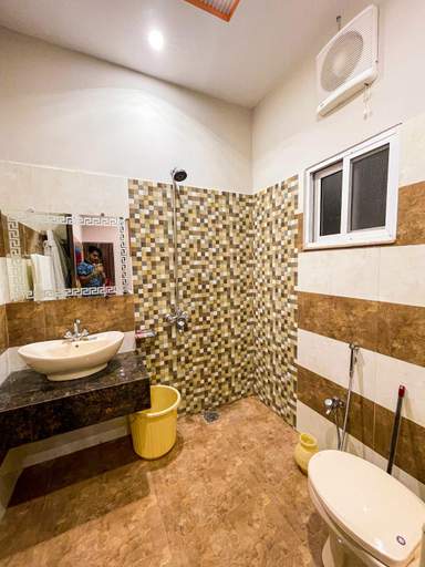 Bathroom 4, Horizon Hotel Lahore Hotel, Lahore