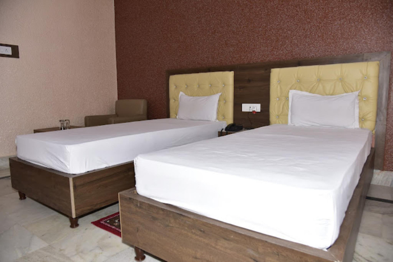 Bedroom 2, Goroomgo Royal Surya Gaya, Gaya