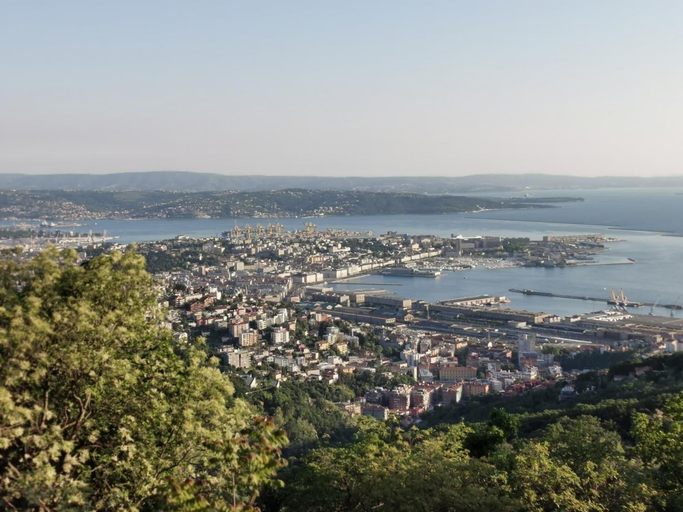 Others, Grab A Flat In Rossetti, Trieste
