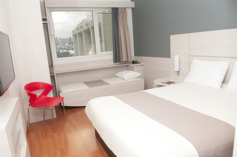 Bedroom 3, Hotel ibis Montevideo Rambla, Montevideo