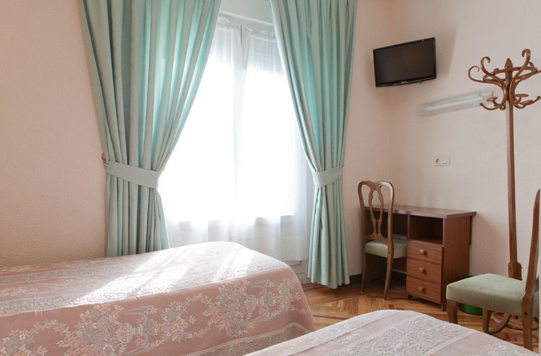 Bedroom 3, Hostal Zamora, Madrid