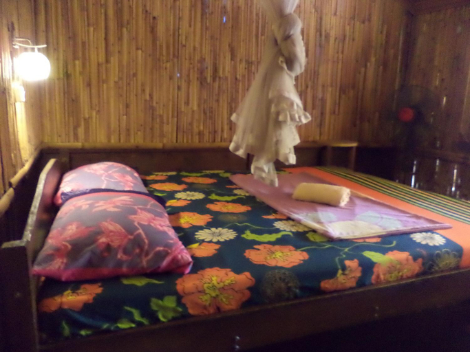 Others 3, Topi Inn, Karangasem