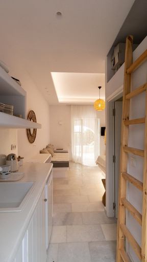 Room 5, Ammos Studio Pyrgaki Naxos, South Aegean