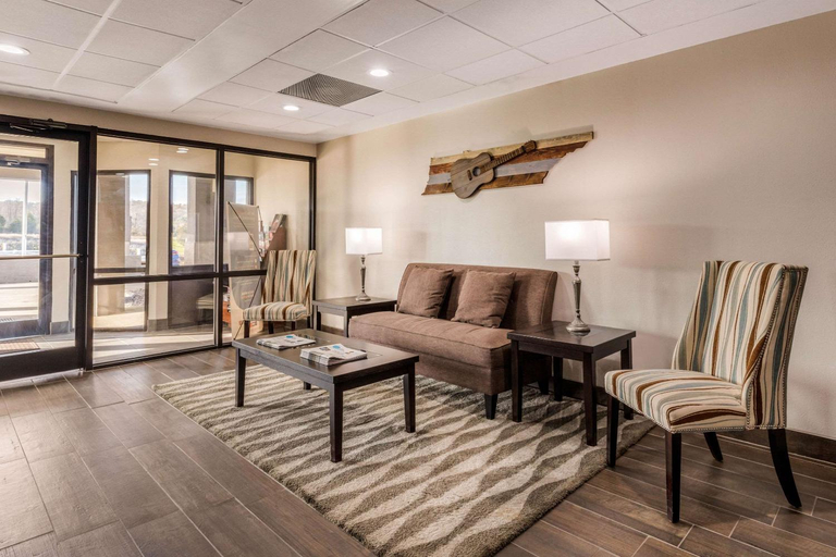 Public Area 2, Quality Inn Gordonsville, Smith
