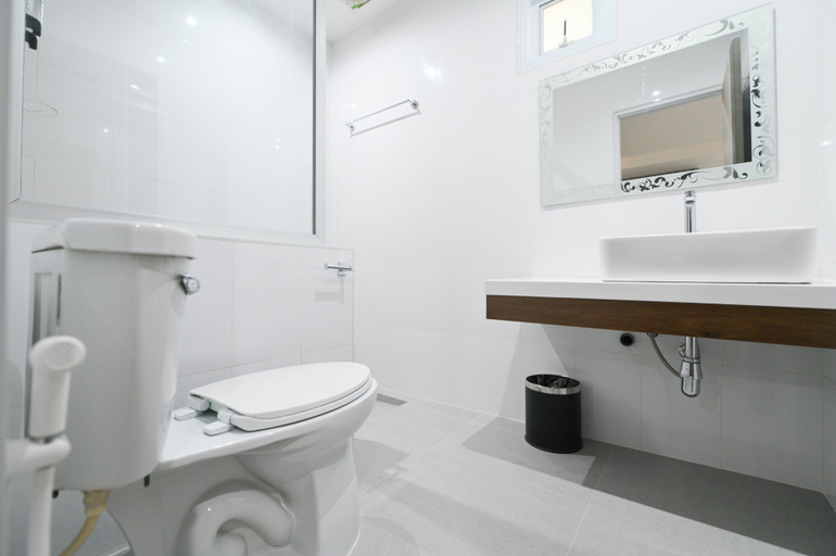 Bathroom 3, Mina Resort and spa, Muang Loei