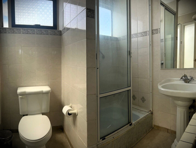 Bathroom 3, Hostal Don Guillermo, Última Esperanza