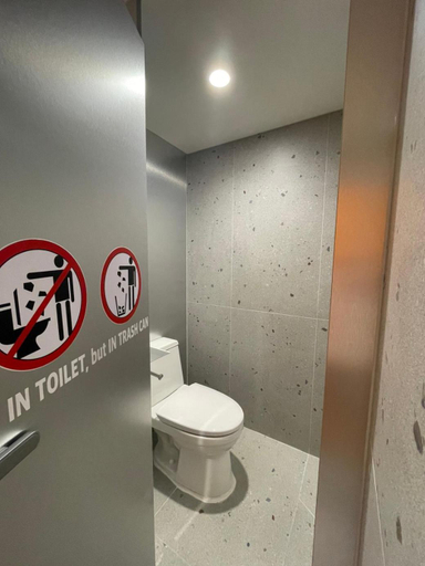 Bathroom 5, Solo Stay Myeongdong, Jung