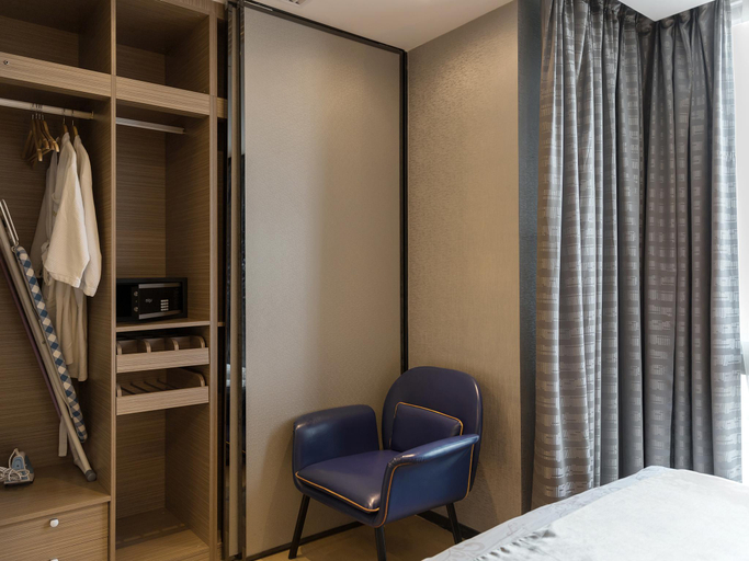 Bedroom 8