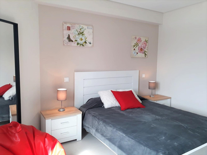 Bedroom 3, T1 Conforto E Vista MAR A C 80M Praia-16e Wifi, Loulé
