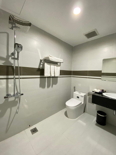 Bathroom 4, DTT Galaxy Tam Chuc, Kim Bảng