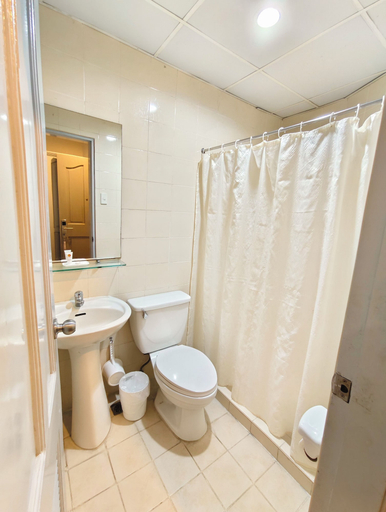 Bathroom 5, Casa Leticia Business Inn, Davao City
