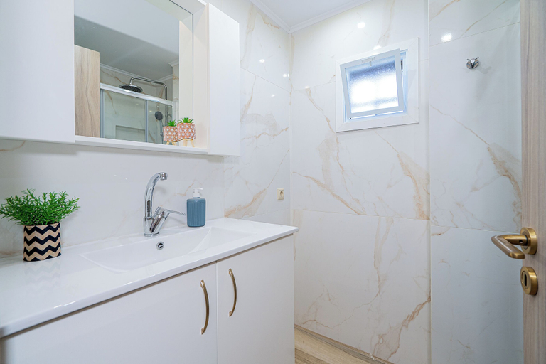 Bathroom 4, Sueño Seaside Residence, Crete