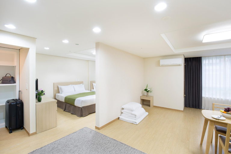Bedroom 18