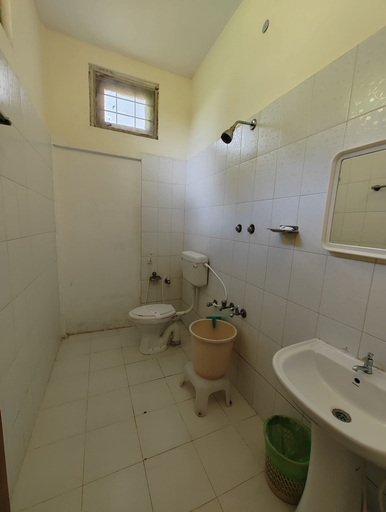 Bathroom 3, Safari Land Resort, The Nilgiris