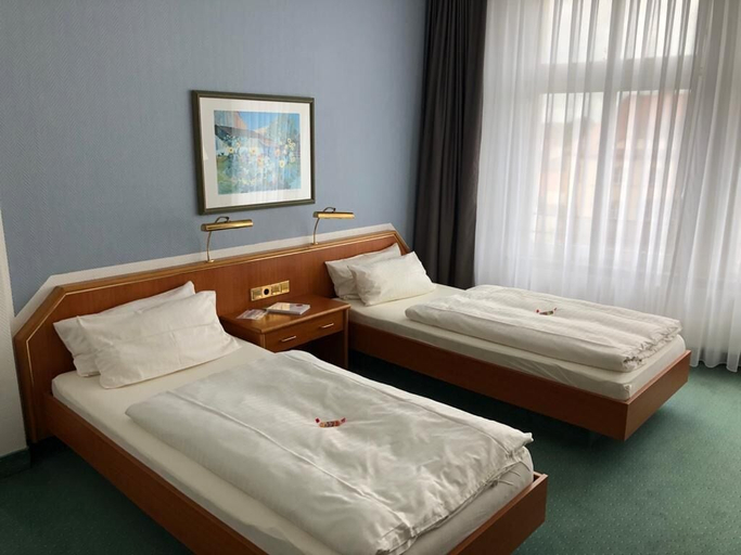Bedroom 4, KHGM Kaiserhof Hotel GmbH, Oder-Spree