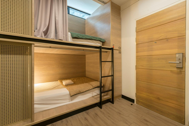 Bedroom 12