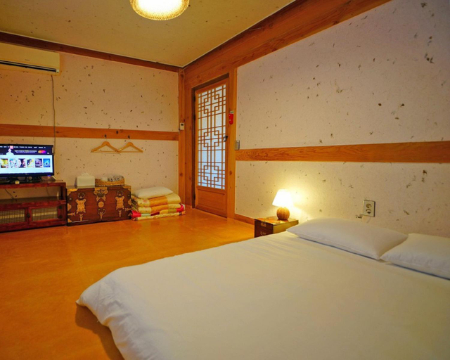 Bedroom 2, Hanok Gotaek Goeul, Jeonju