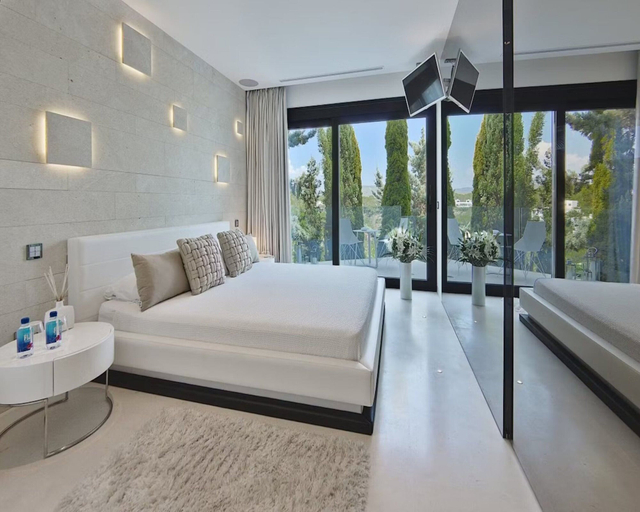 Room 2, Striking Villa With Terraced Garden, Baleares