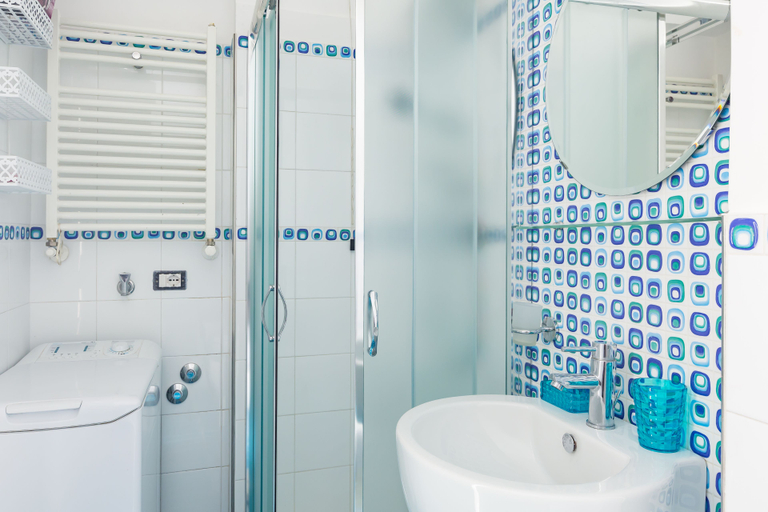 Bathroom 5, A World Apart - Trevi Apartments, Rome