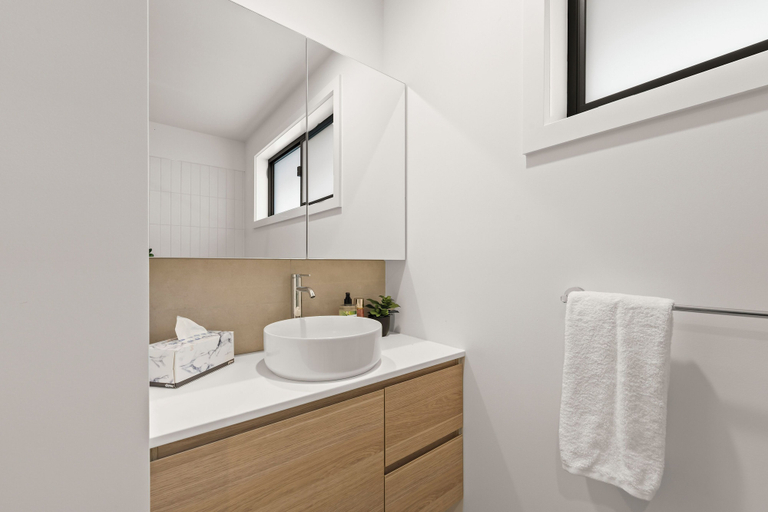 Bathroom 4, Gorgeous 4 Bedroom House - Blackmans Bay, Kingborough