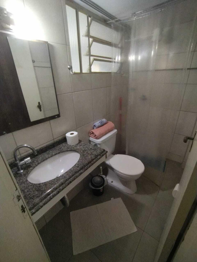 Bathroom 5, Azure Flats, Curitiba