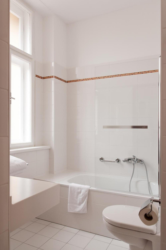 Bathroom 4, Hotel Ambiance, Praha 2