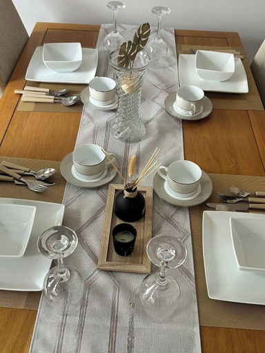 Dining 3, Cosy 3-bed Retreat - Garden, Parking & Bbq, Birmingham