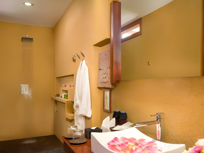 Bathroom 5, Golden Temple Residence, Siem Reap