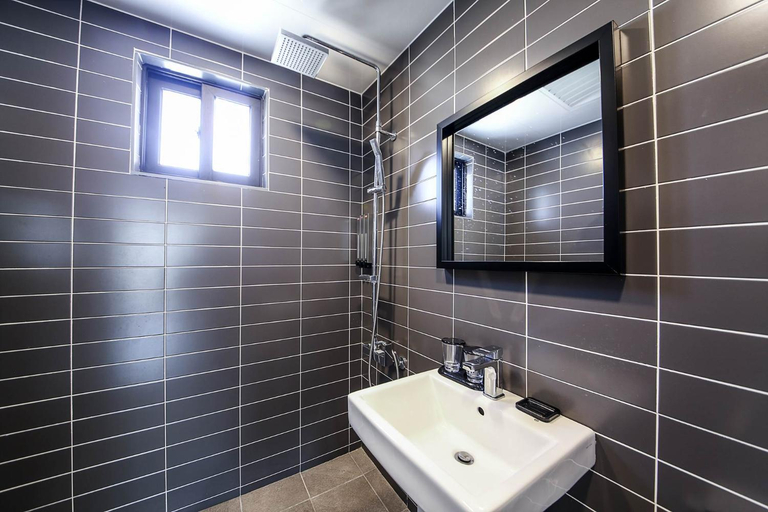 Bathroom 3, Hotel Hyggelig, Haeundae