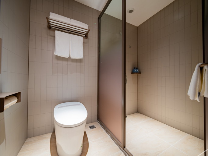Bathroom 3, Hanting Hotel Chengdu Xindu Industrial East District, Chengdu
