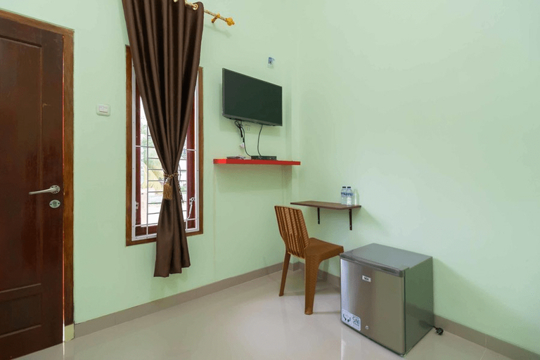 Others, RedDoorz Syariah near RSUD Dr HM Rabain Muara Enim, Muara Enim