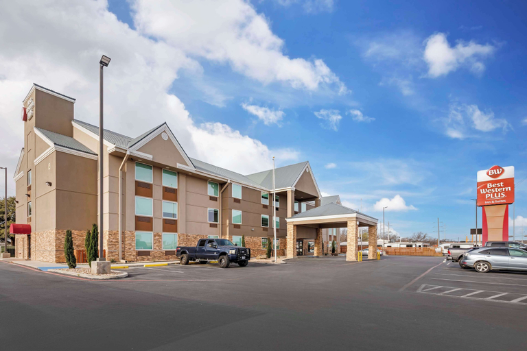 Exterior & Views 2, Best Western Plus Riata, Brown