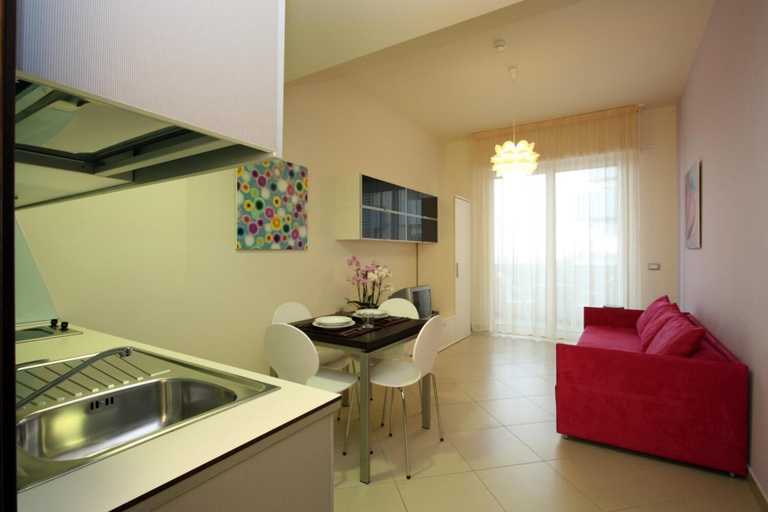 Bedroom 3, Noha Suite Hotel, Rimini