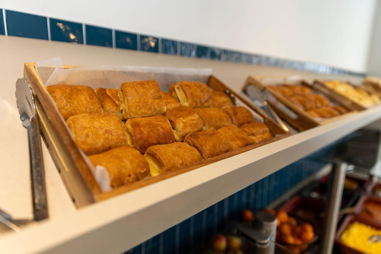 Food & Drinks 5, Travelodge Barcelona Poblenou, Barcelona