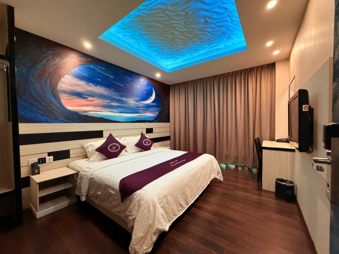 Bedroom 25