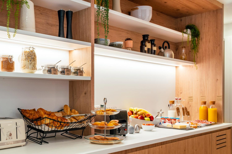 Food & Drinks 5, Adagio City Aparthotel Opera, Paris